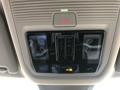 2026 Volkswagen Atlas 2.0T SE w/Technology w/panoramic sunroof and black wheel package