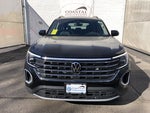 2026 Volkswagen Atlas 2.0T SE w/Technology w/panoramic sunroof and black wheel package