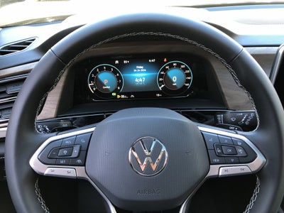 2026 Volkswagen Atlas 2.0T SE w/Technology w/captains chairs, panoramic sunroof and black wheel package