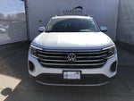 2026 Volkswagen Atlas 2.0T SE w/Technology w/panoramic sunroof and black wheel package