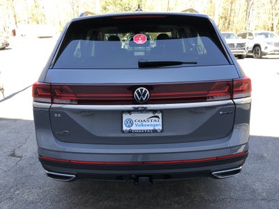 2026 Volkswagen Atlas 2.0T SE w/Technology w/panoramic sunroof and black wheel package