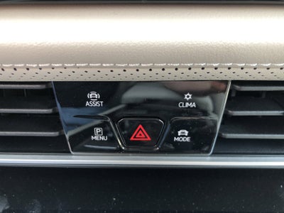 2026 Volkswagen Atlas 2.0T SE w/Technology w/panoramic sunroof and black wheel package
