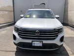2026 Volkswagen Atlas 2.0T SE w/Technology w/panoramic sunroof and black wheel package