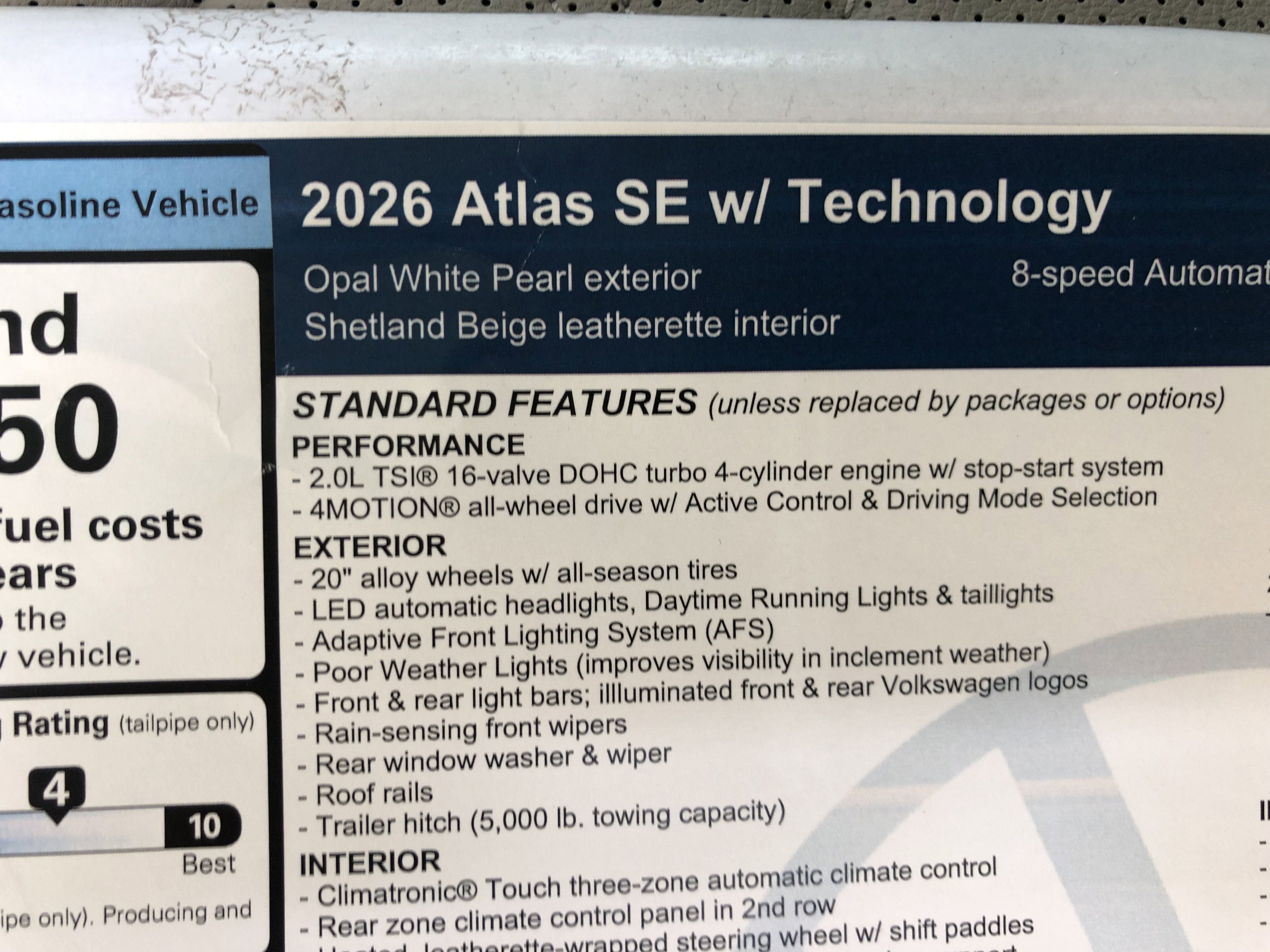 2026 Volkswagen Atlas 2.0T SE w/Technology w/panoramic sunroof and black wheel package