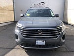 2026 Volkswagen Atlas 2.0T SE w/Technology w/panoramic sunroof and black wheel package