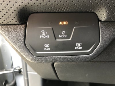 2026 Volkswagen Atlas 2.0T SE w/Technology w/panoramic sunroof and black wheel package