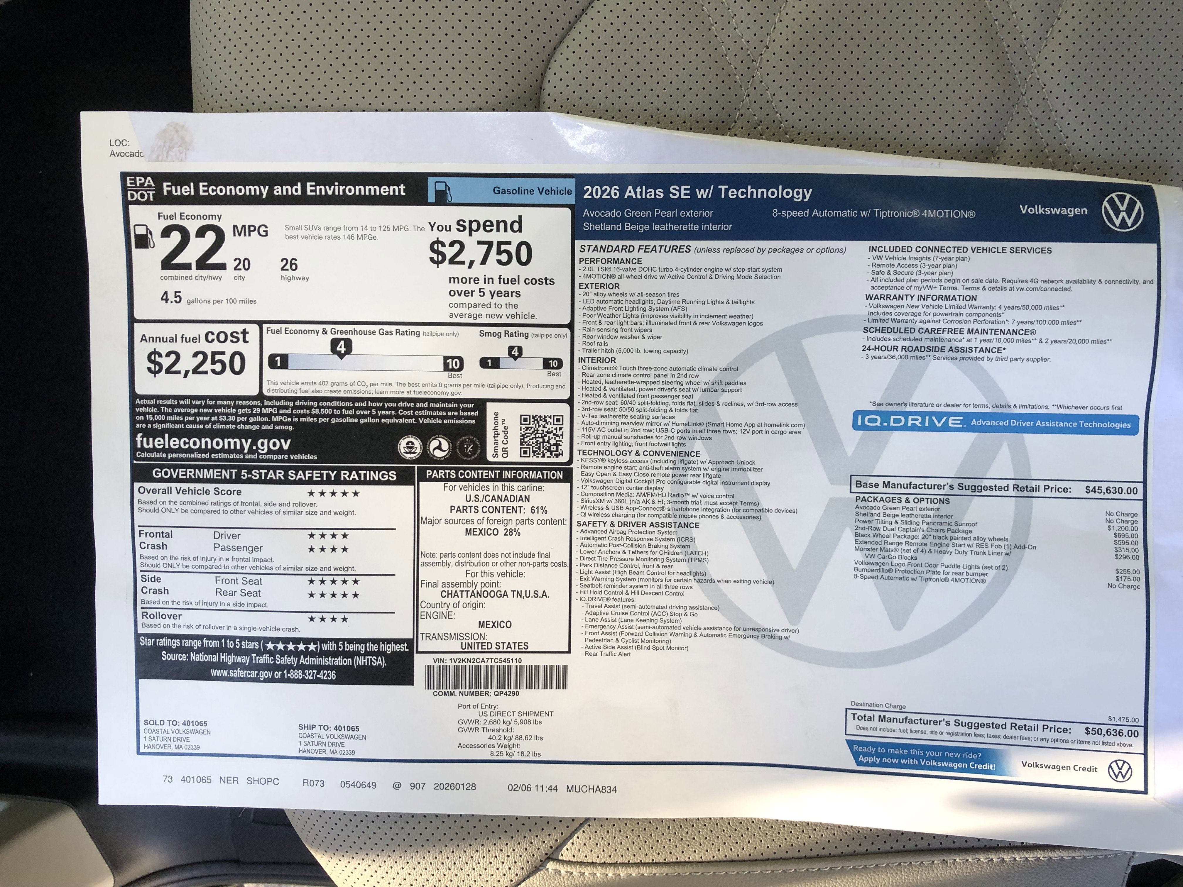 2026 Volkswagen Atlas 2.0T SE w/Technology w/captains chairs, panoramic sunroof and black wheel package