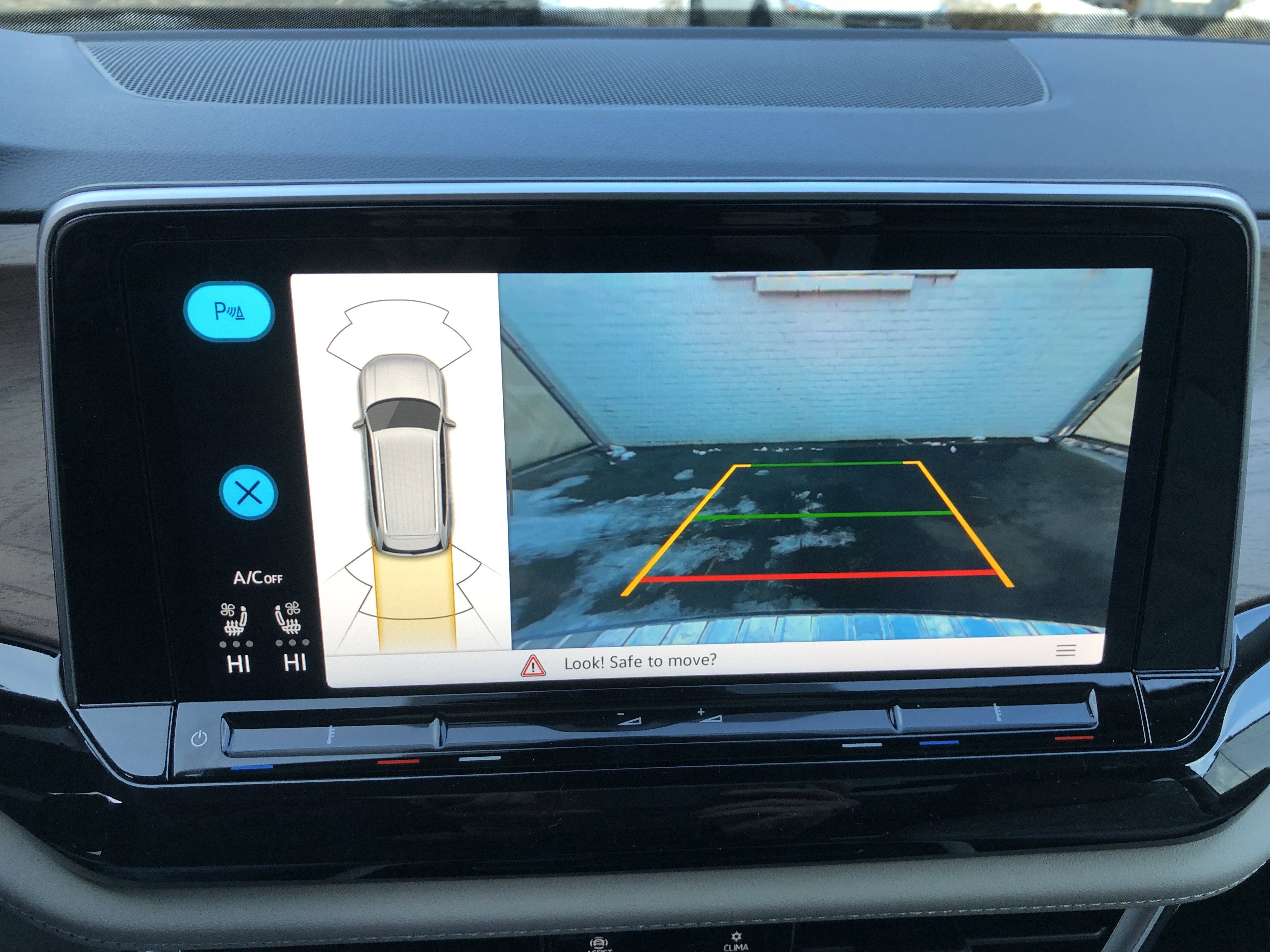 2026 Volkswagen Atlas 2.0T SE w/Technology w/panoramic sunroof