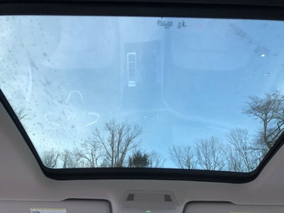 2026 Volkswagen Atlas 2.0T SE w/Technology w/panoramic sunroof