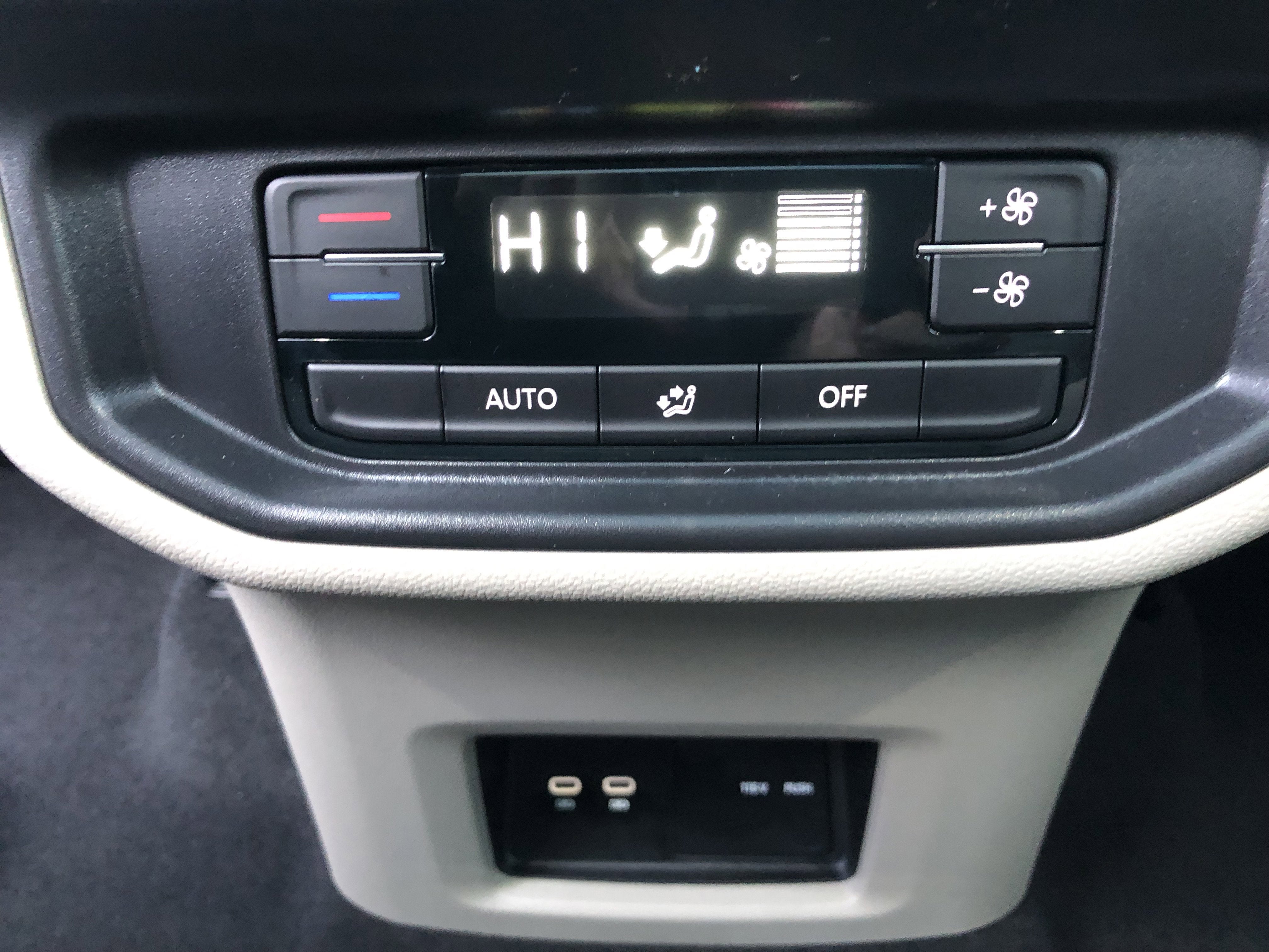 2026 Volkswagen Atlas 2.0T SE w/Technology w/panoramic sunroof