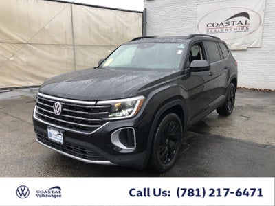 2026 Volkswagen Atlas 2.0T SE w/Technology w/panoramic sunroof and black wheel package