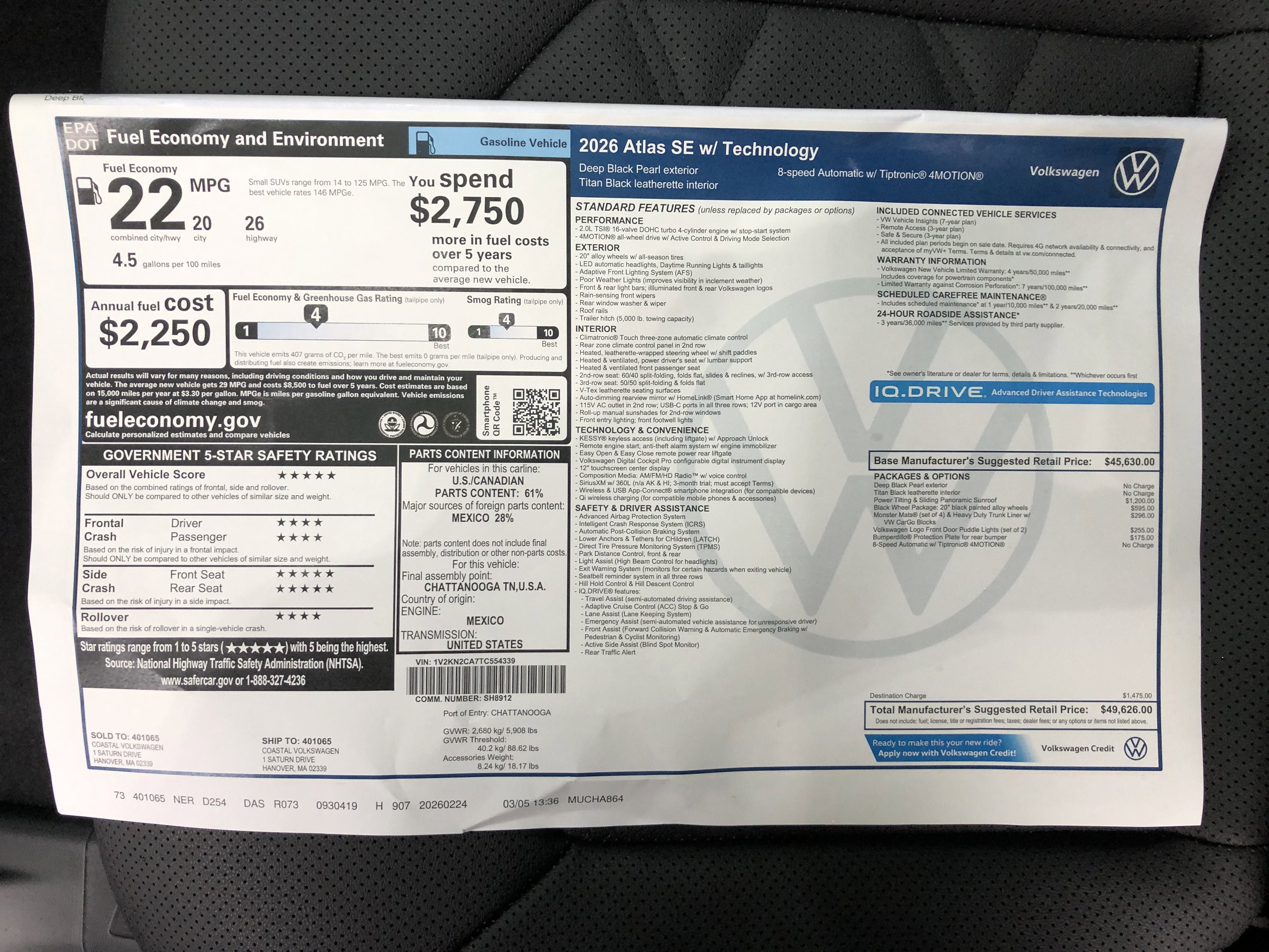 2026 Volkswagen Atlas 2.0T SE w/Technology w/panoramic sunroof and black wheel package