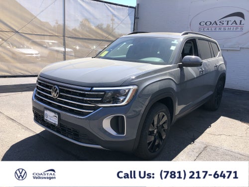 2026 Volkswagen Atlas 2.0T SE w/Technology w/captains chairs, panoramic sunroof and black wheel package