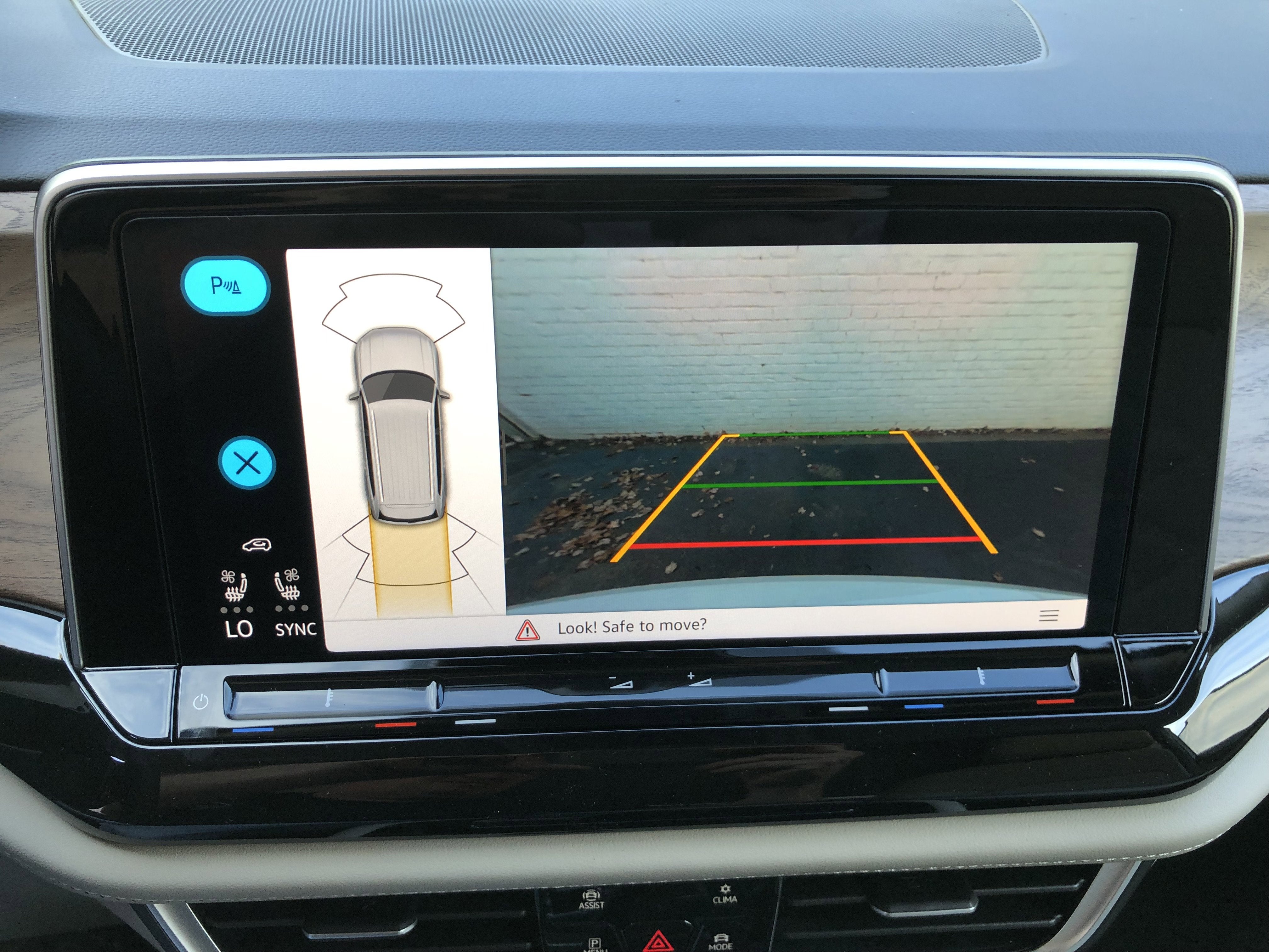 2026 Volkswagen Atlas 2.0T SE w/Technology w/panoramic sunroof