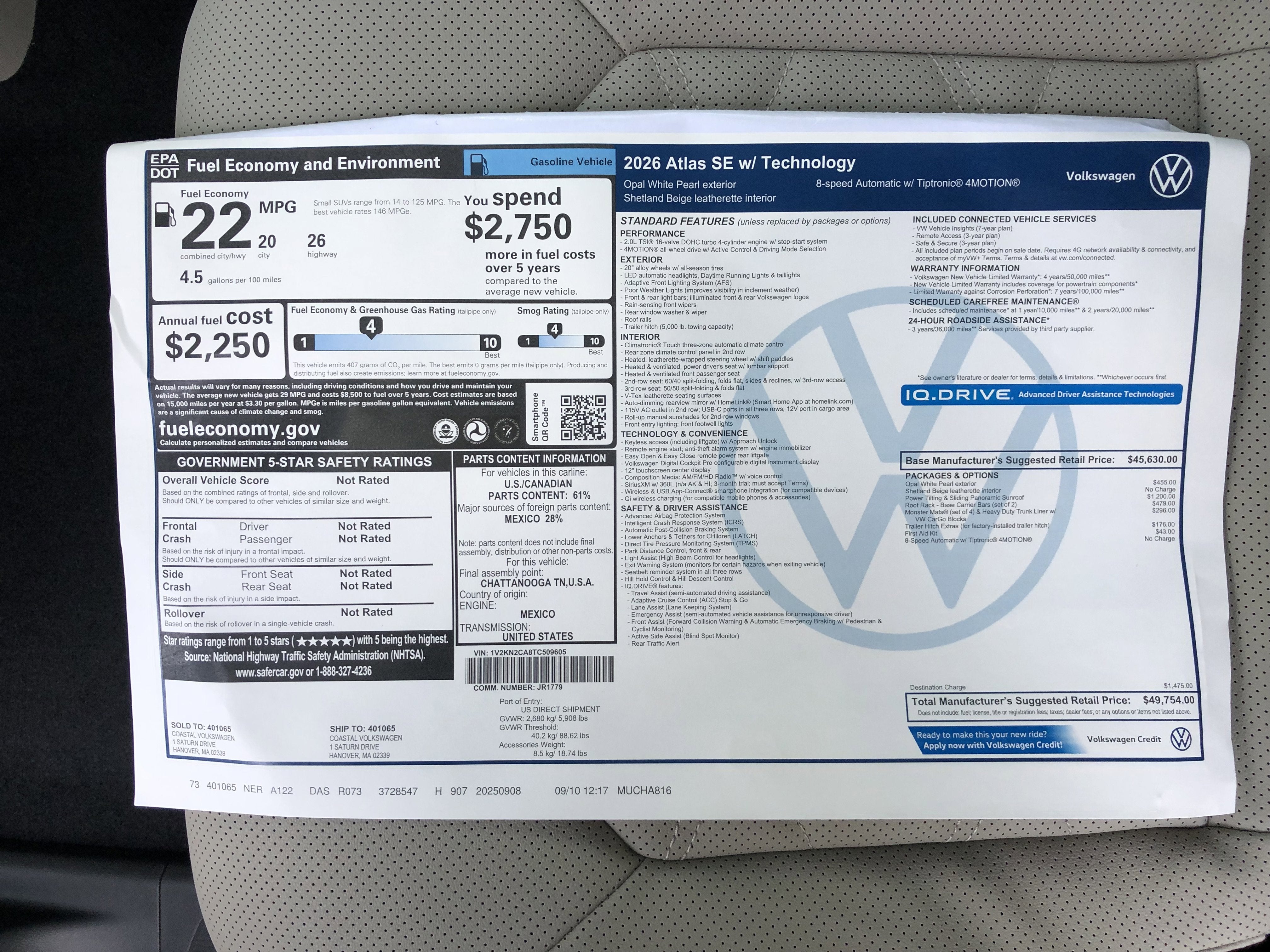 2026 Volkswagen Atlas 2.0T SE w/Technology w/panoramic sunroof