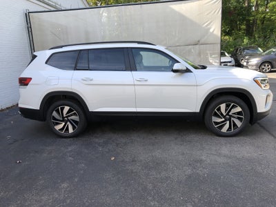 2026 Volkswagen Atlas 2.0T SE w/Technology w/panoramic sunroof