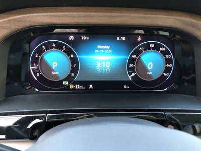 2026 Volkswagen Atlas 2.0T SE w/Technology w/panoramic sunroof