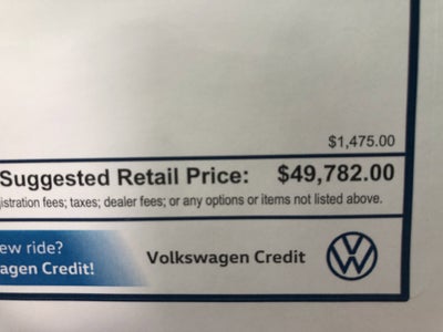 2026 Volkswagen Atlas 2.0T SE w/Technology w/panoramic sunroof and black wheel package