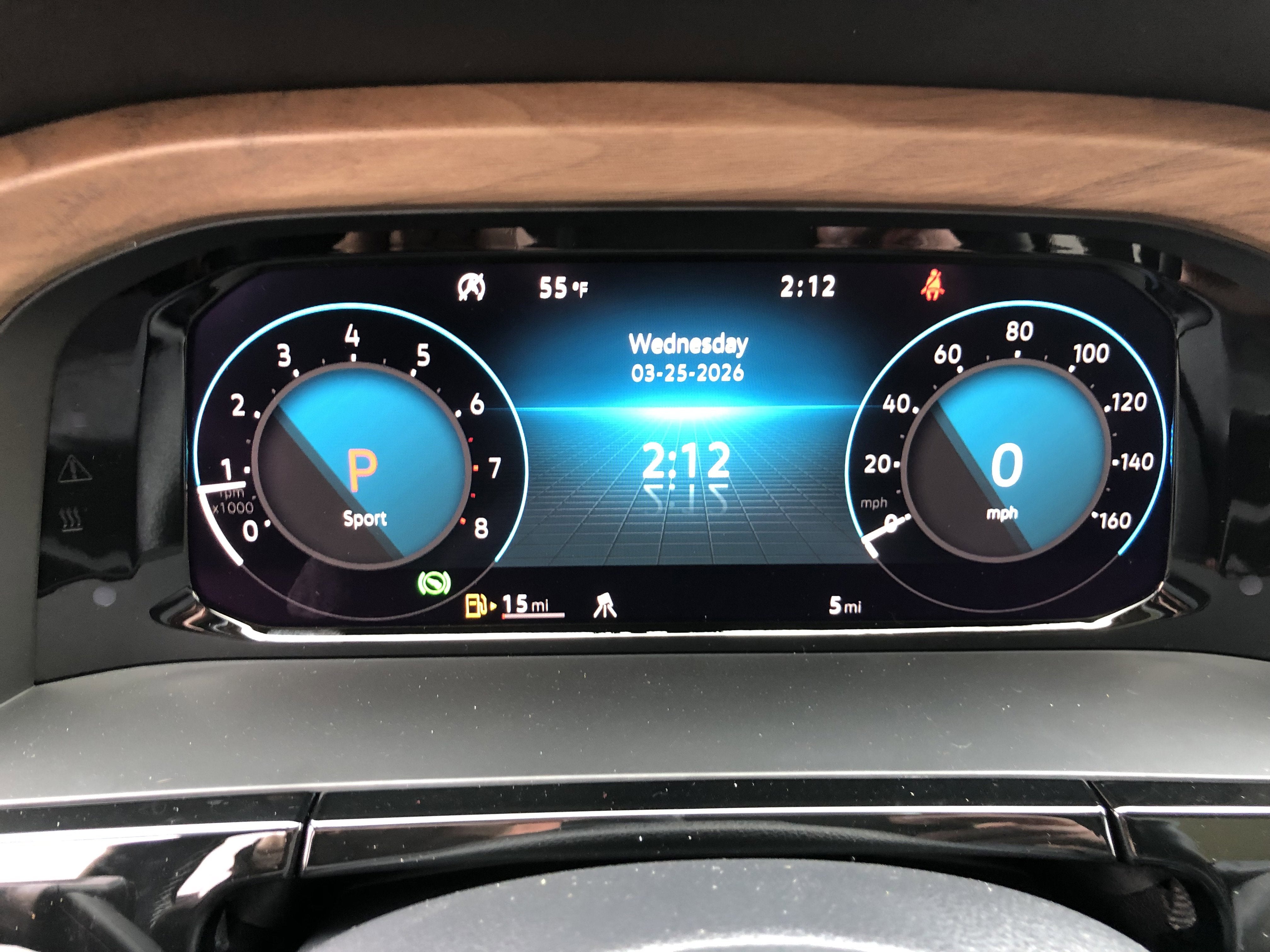 2026 Volkswagen Atlas 2.0T SE w/Technology w/panoramic sunroof and black wheel package