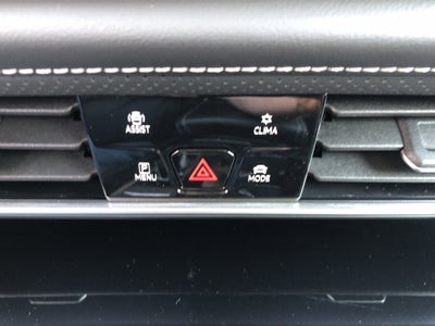 2026 Volkswagen Atlas 2.0T SE w/Technology w/panoramic sunroof and black wheel package