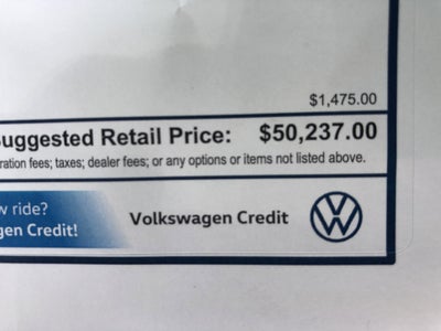 2026 Volkswagen Atlas 2.0T SE w/Technology w/panoramic sunroof and black wheel package