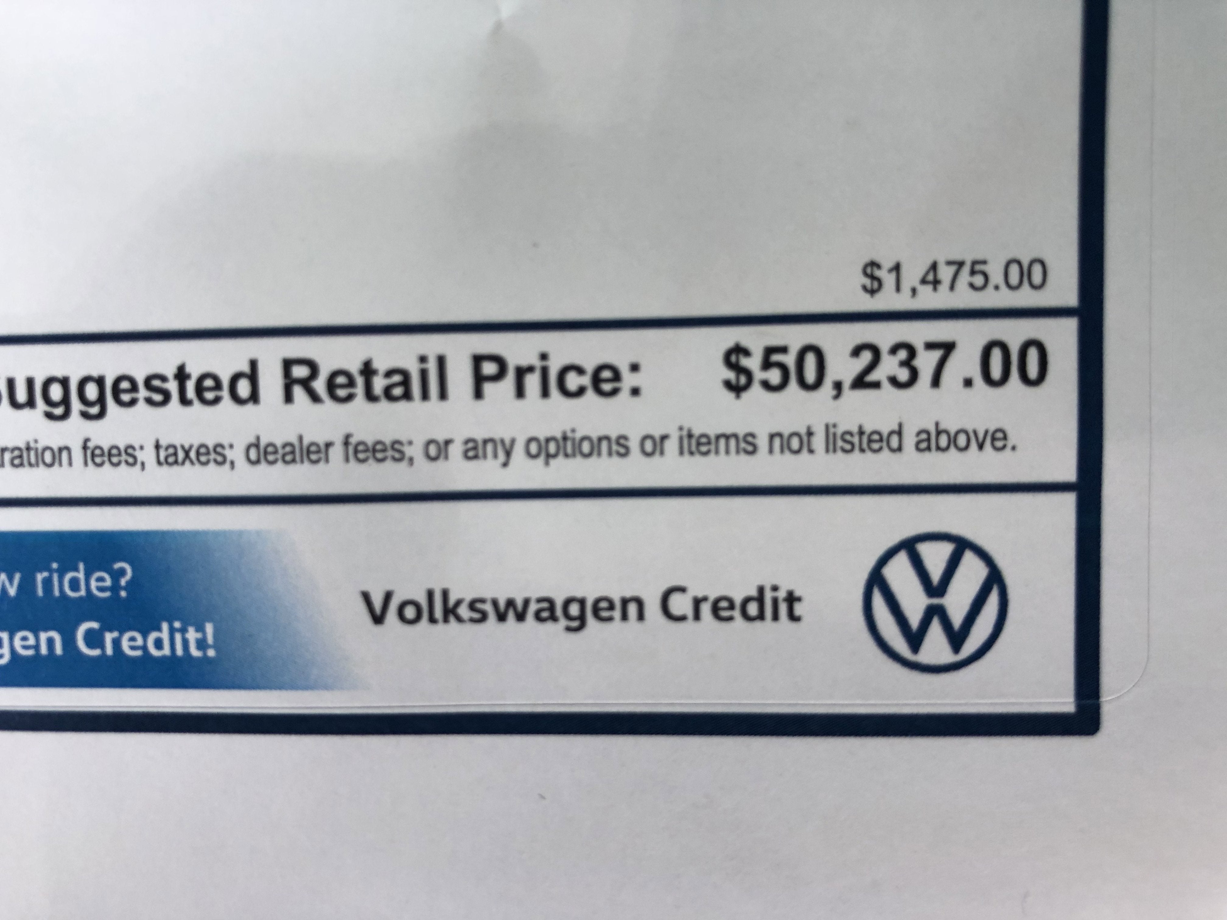 2026 Volkswagen Atlas 2.0T SE w/Technology w/panoramic sunroof and black wheel package