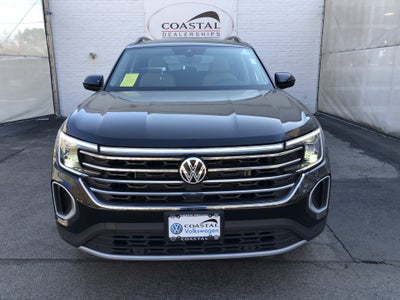 2026 Volkswagen Atlas 2.0T SE w/Technology w/panoramic sunroof and black wheel package