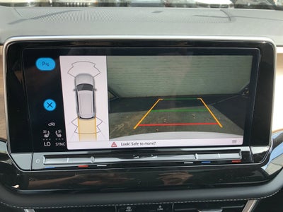 2026 Volkswagen Atlas 2.0T SE w/Technology w/panoramic sunroof