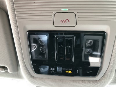 2026 Volkswagen Atlas 2.0T SE w/Technology w/panoramic sunroof