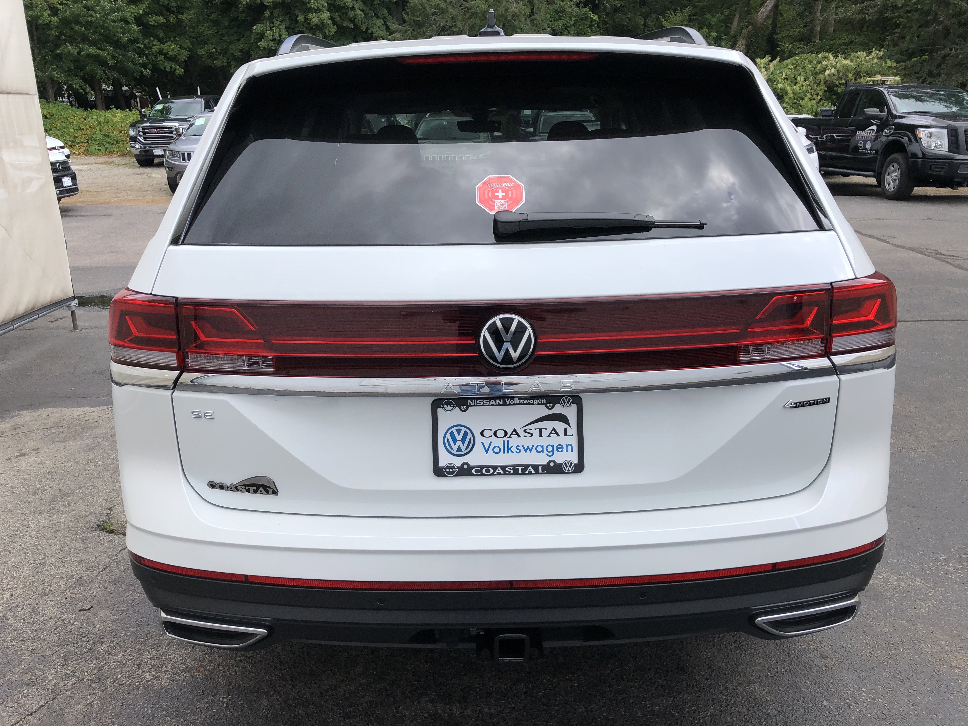 2026 Volkswagen Atlas 2.0T SE w/Technology w/panoramic sunroof