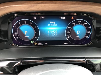 2026 Volkswagen Atlas 2.0T SE w/Technology w/panoramic sunroof