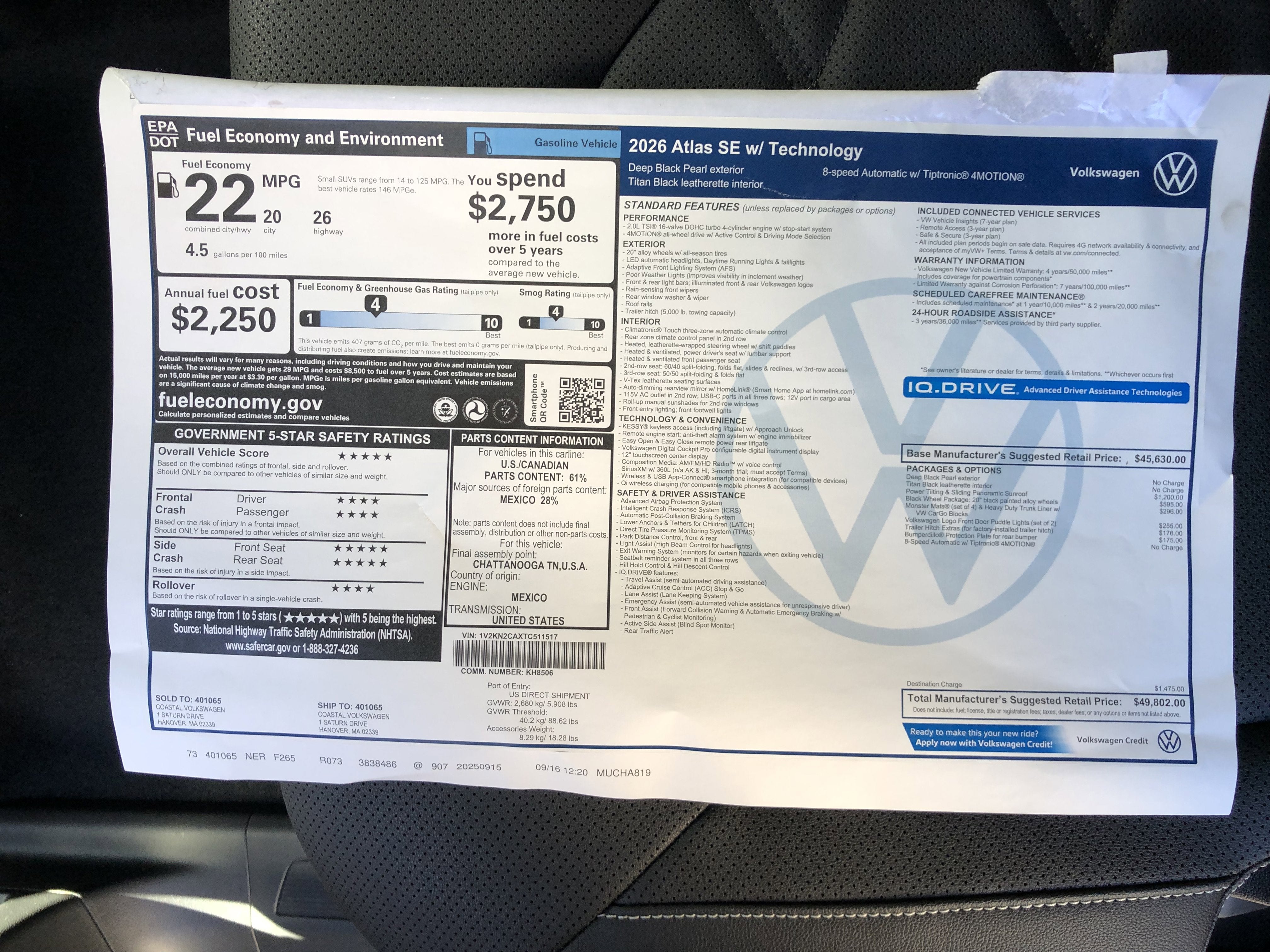 2026 Volkswagen Atlas 2.0T SE w/Technology w/panoramic sunroof and black wheel package