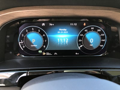 2026 Volkswagen Atlas 2.0T SE w/Technology w/panoramic sunroof and black wheel package