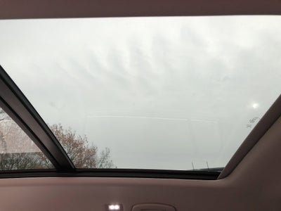 2026 Volkswagen Atlas 2.0T SE w/Technology w/captains chairs, panoramic sunroof and black wheel package