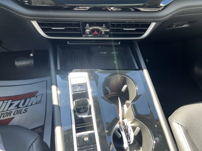 2026 Volkswagen Atlas 2.0T SE w/Technology w/captains chairs, panoramic sunroof and black wheel package