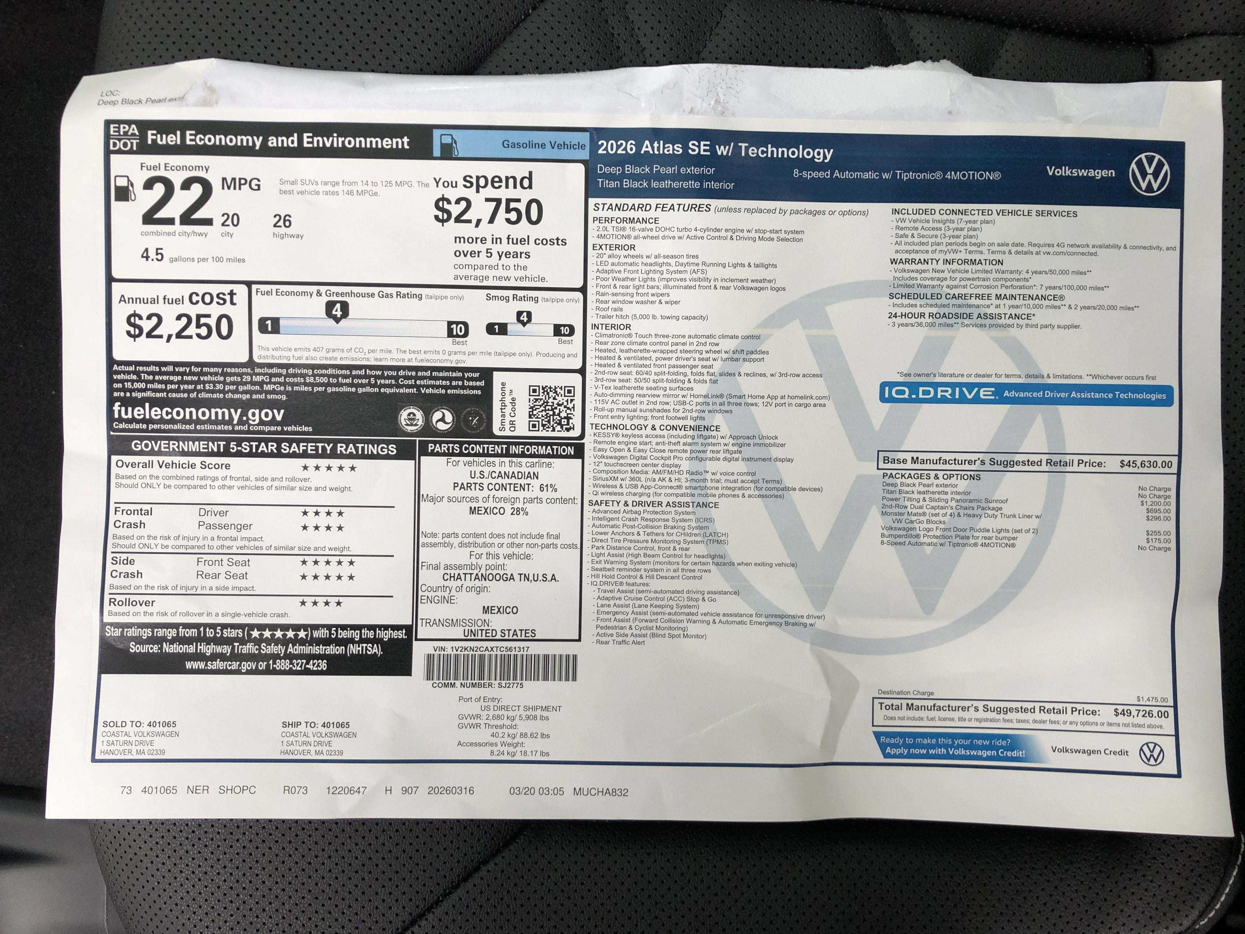 2026 Volkswagen Atlas 2.0T SE w/Technology w/captains chairs and panoramic sunroof