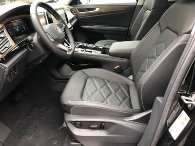 2026 Volkswagen Atlas 2.0T SE w/Technology w/captains chairs and panoramic sunroof
