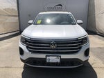 2026 Volkswagen Atlas 2.0T SE w/Technology w/panoramic sunroof and black wheel package