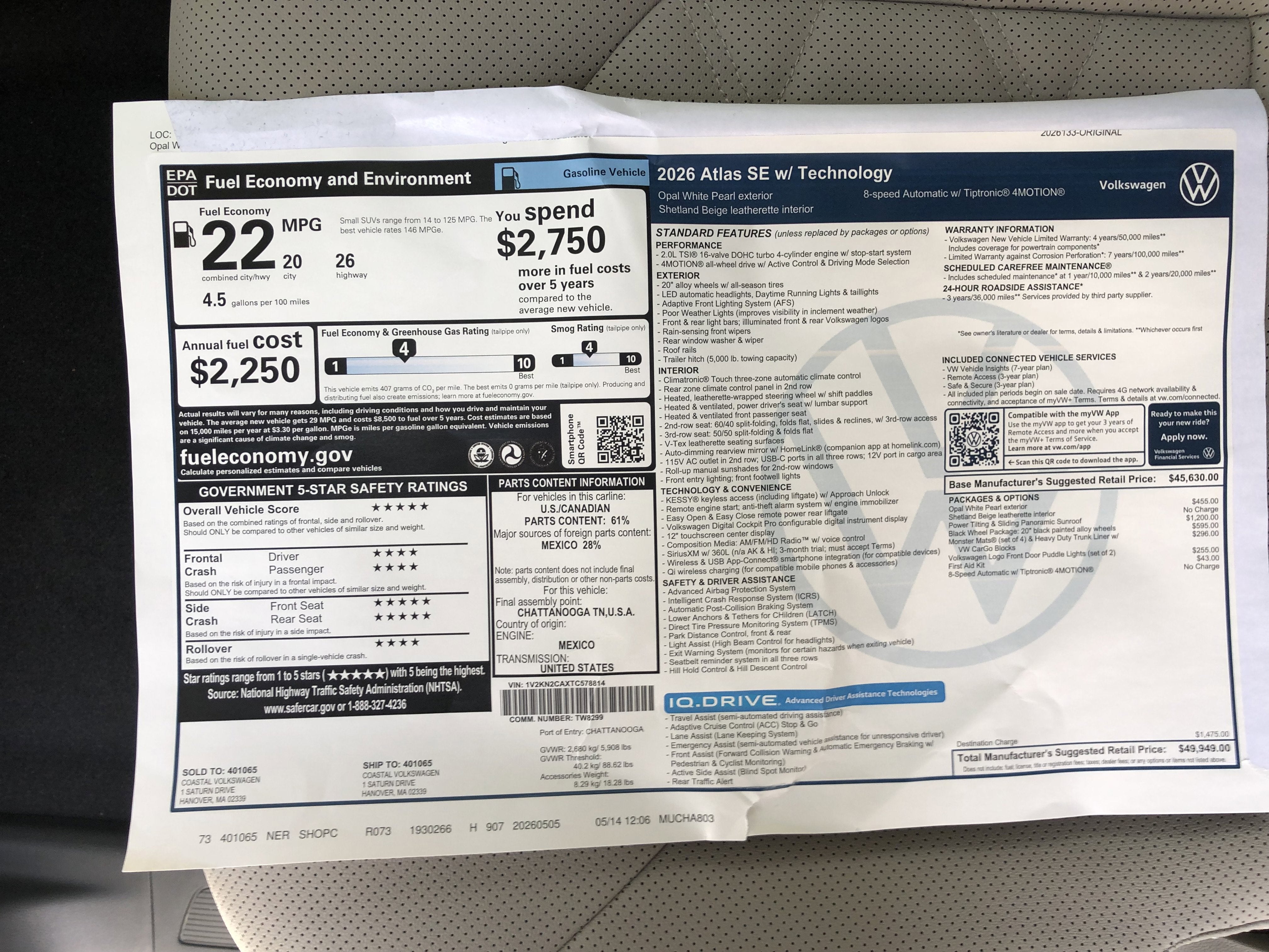 2026 Volkswagen Atlas 2.0T SE w/Technology w/panoramic sunroof and black wheel package