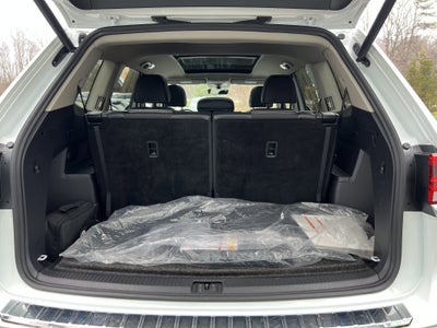 2023 Volkswagen Atlas 2.0T SE w/Technology w/panoramic sunroof