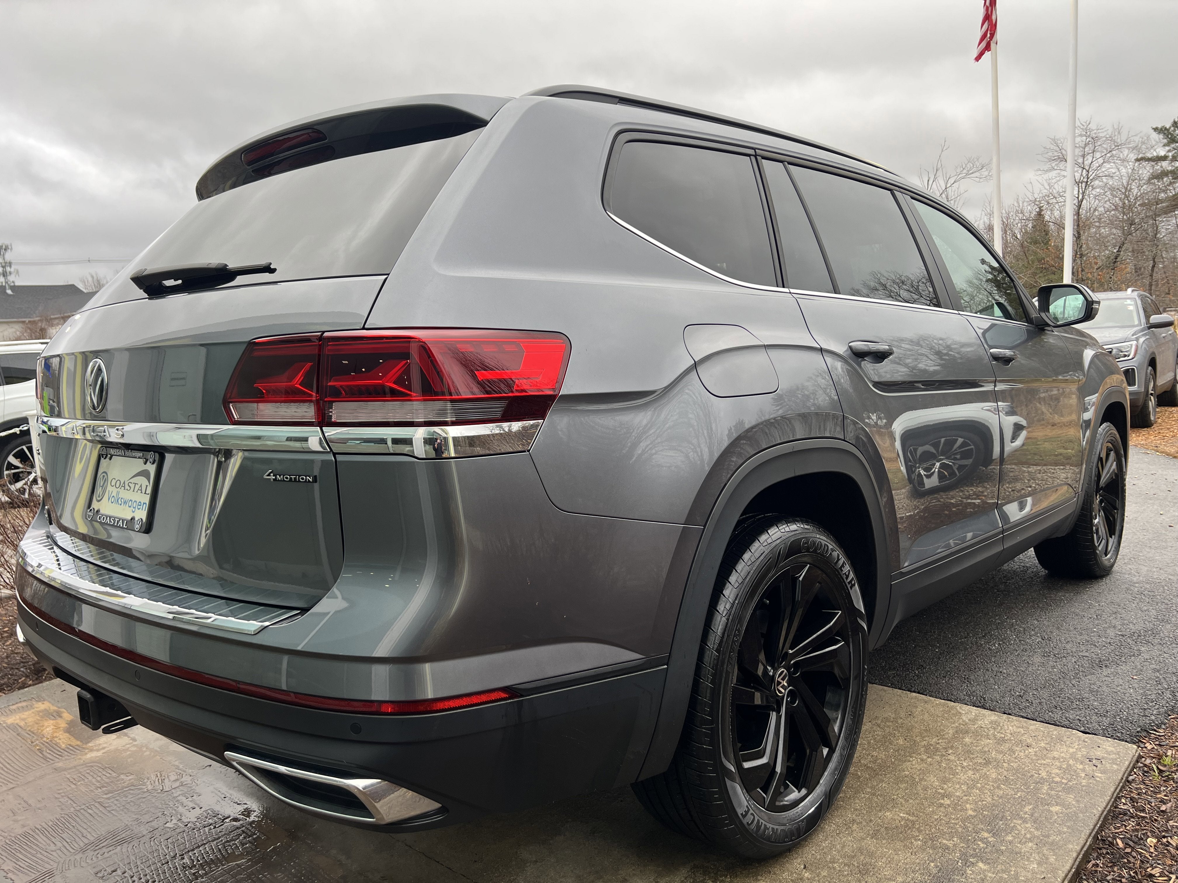 2023 Volkswagen Atlas 3.6L V6 SE w/Technology