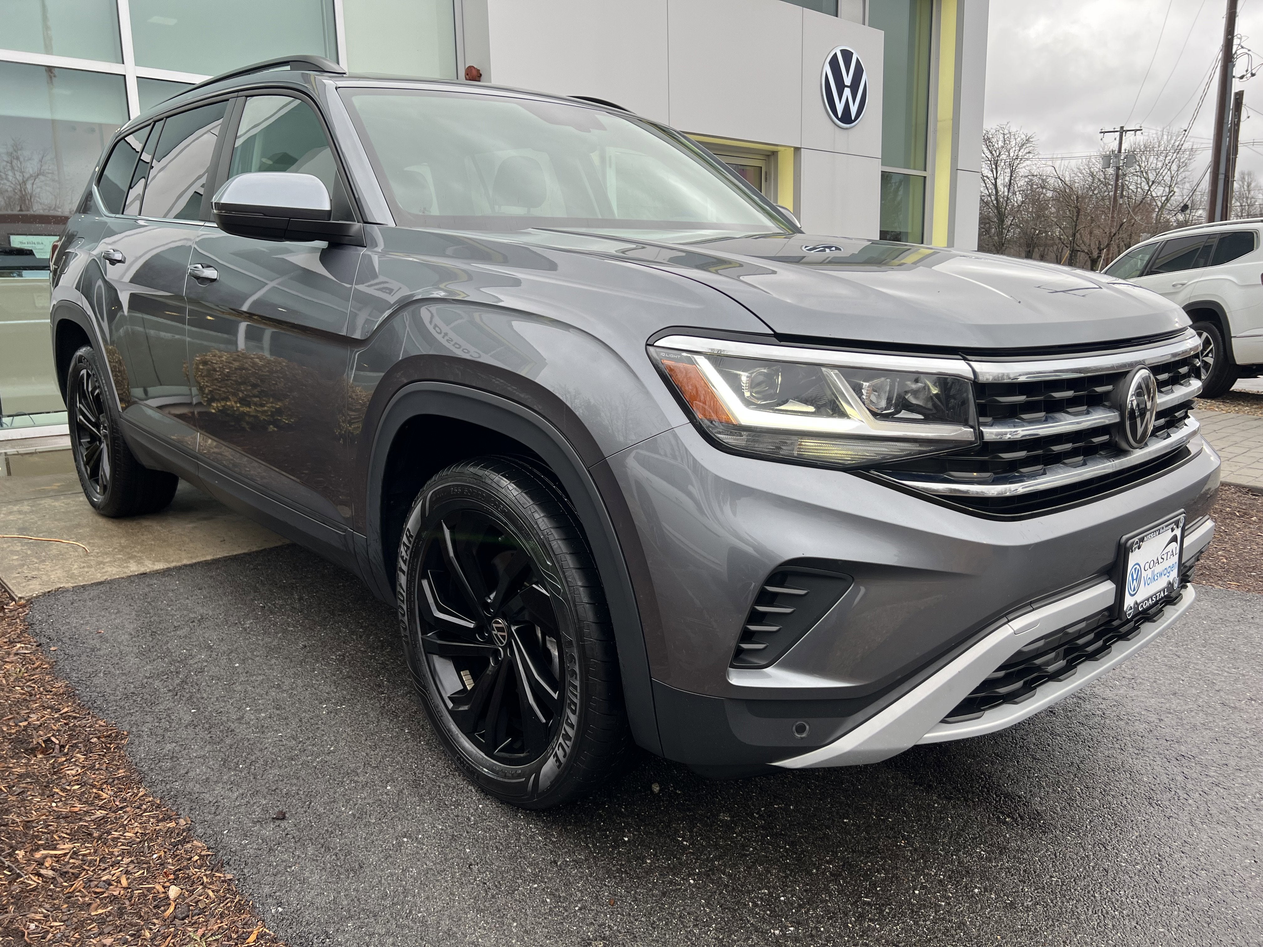 2023 Volkswagen Atlas 3.6L V6 SE w/Technology