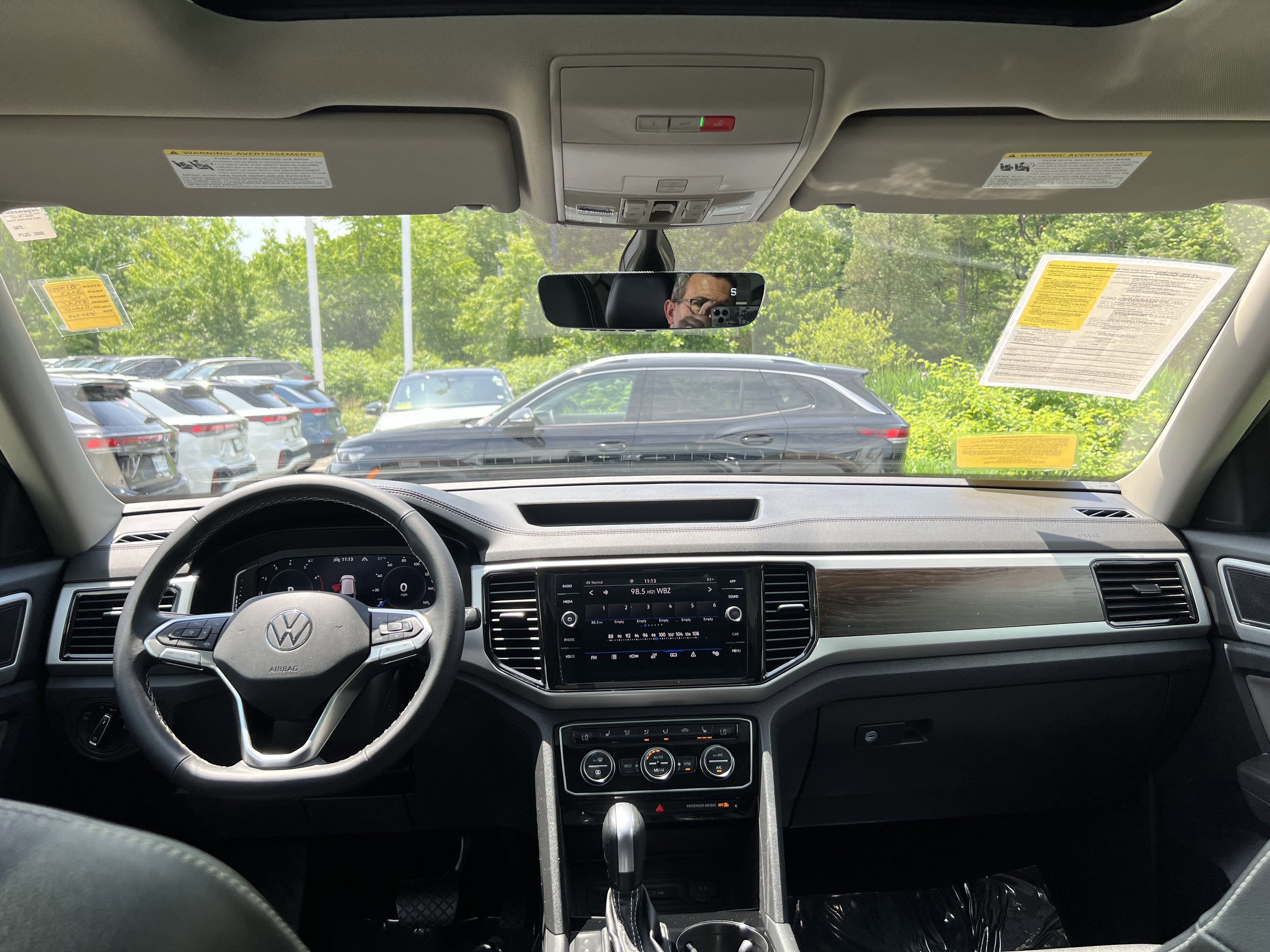 2023 Volkswagen Atlas 3.6L V6 SE w/Technology