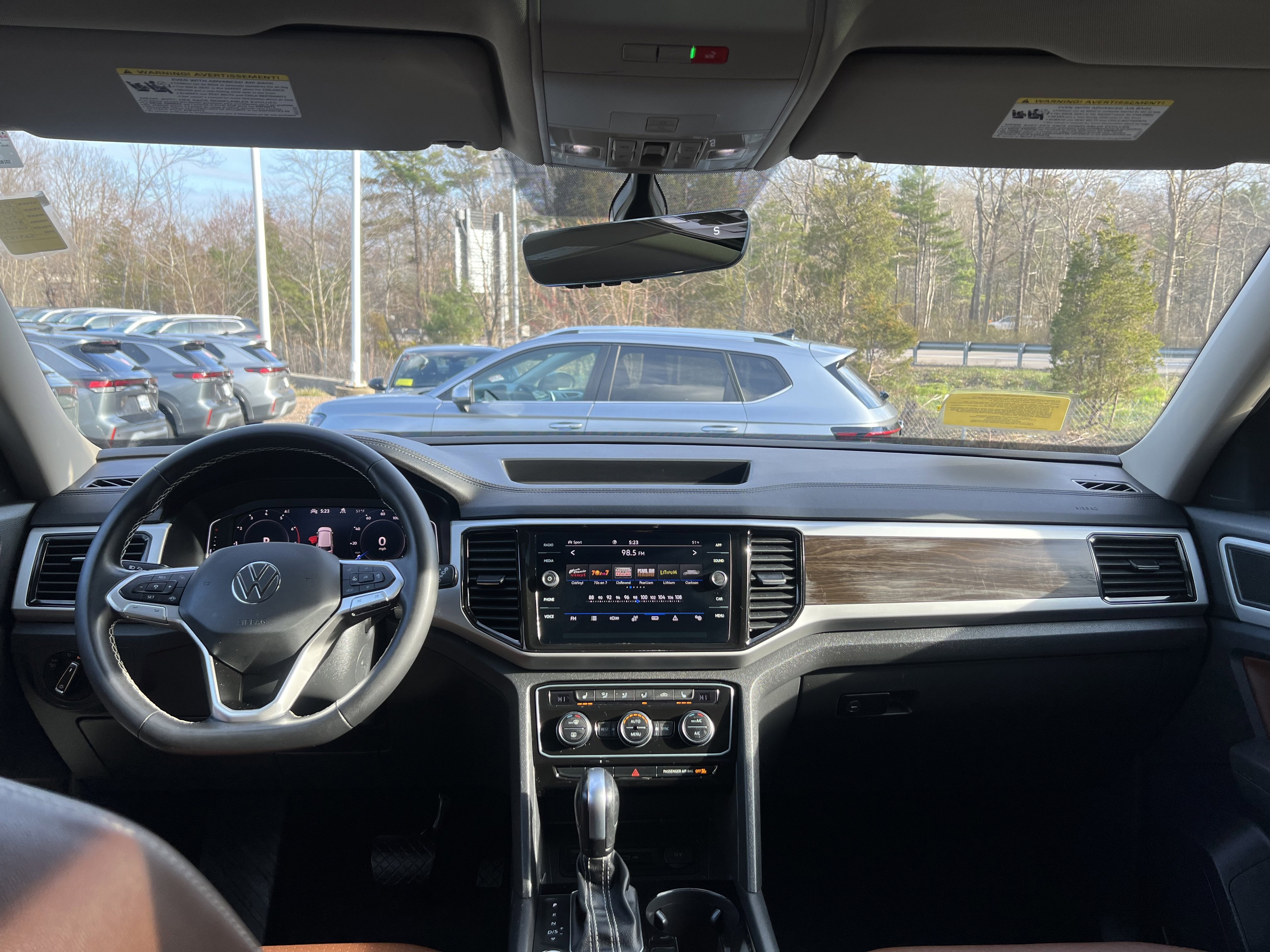 2023 Volkswagen Atlas 3.6L V6 SE w/Technology