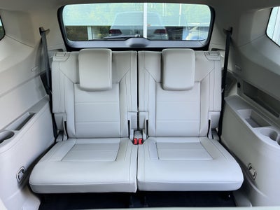 2023 Volkswagen Atlas 3.6L V6 SE w/Technology W/Panoramic Sunroof & Black Wheel Package