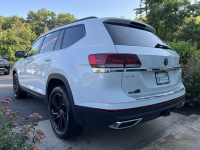 2023 Volkswagen Atlas 3.6L V6 SE w/Technology W/Panoramic Sunroof & Black Wheel Package