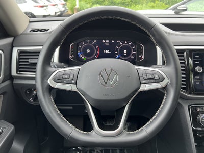 2023 Volkswagen Atlas 3.6L V6 SE w/Technology W/Panoramic Sunroof & Black Wheel Package