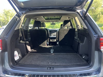 2022 Volkswagen Atlas 3.6L V6 SE w/Technology W/Panoramic Sunroof & Captains Chairs