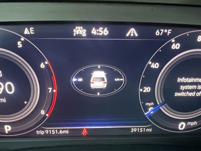 2022 Volkswagen Atlas 3.6L V6 SE w/Technology W/Panoramic Sunroof & Captains Chairs