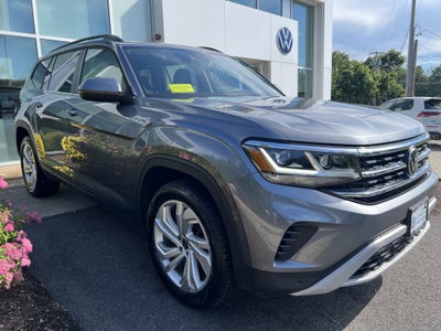 2023 Volkswagen Atlas 3.6L V6 SE w/Technology W/Panoramic Sunroof & Captains Chairs